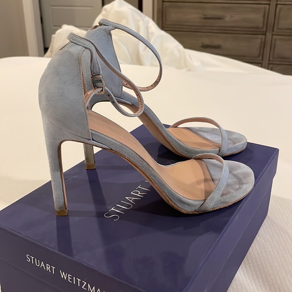 Stuart Weitzman Nudistsong in Azure (light blue) suede. Worn once! Size 7 - Picture 3 of 10